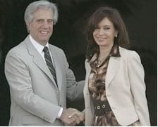 Cristina Fernández, presidenta de Argentina, asume presidenciade Mercosur y Cumbre terminó sin avances