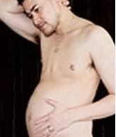 Hombre transexual embarazado