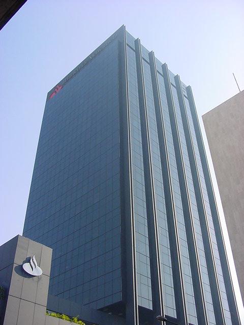 El gobierno y representantes del grupo propietario del Banco de Venezuela están negociando.
