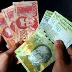 Norman adecuación de la banca a lo exigido por ley del sector