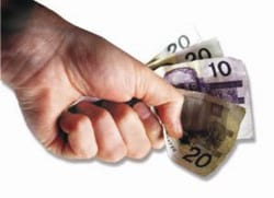 Salario real en Venezuela cayó 8% en el primer trimestre de 2011
