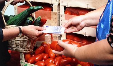 Alimentos suben Bs. 598 en un año