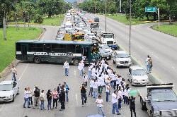 Guardias de estudiantes de la UC en hospitales se realizarán hasta las 5 de la tarde