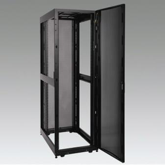 Tripp Lite  presenta Gabinete Smart Rack  Premium en el marco de su Estrategia de Soluciones Integradas