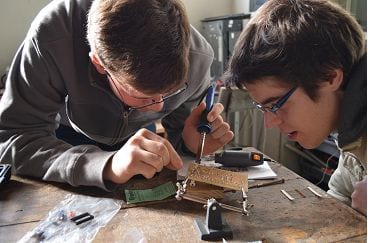 Los estudiantes deben mejorar su vida personal