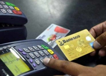 Carolina Uzcátegui: Consecomercio repudia el cobro de comisiones en el avance de efectivo