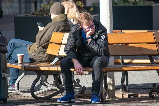 El desempleo sigue cayendo