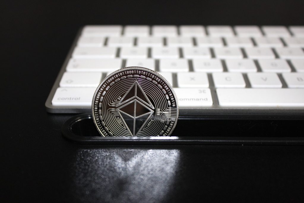 Ethereum amenaza con poner fin al reinado de bitcoin en las criptomonedas