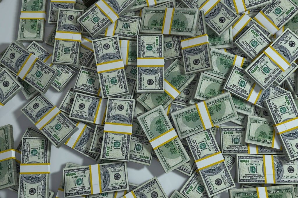 ¿Podrá el dólar sobrevivir tanto a las criptomonedas como a China?
