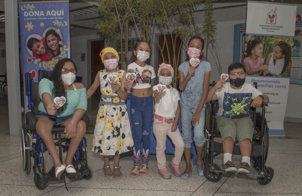 McDonald’s Venezuela entregó donativo a la Fundación Amigos del Hospital San Juan de Dios