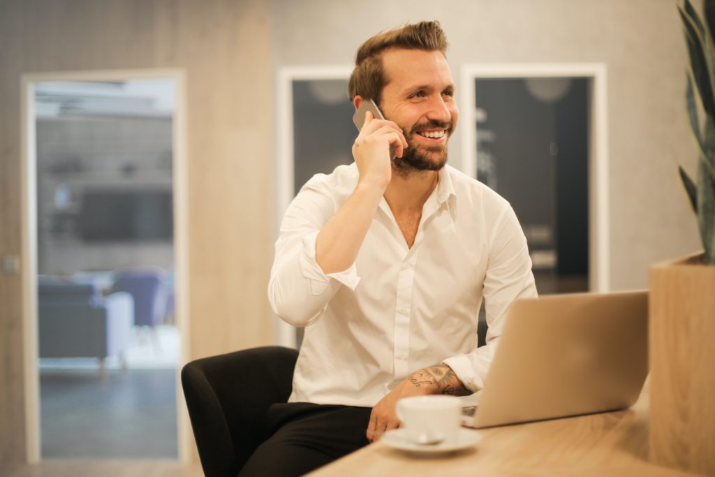 Se incrementa la demanda de teléfonos móviles sin internet en España