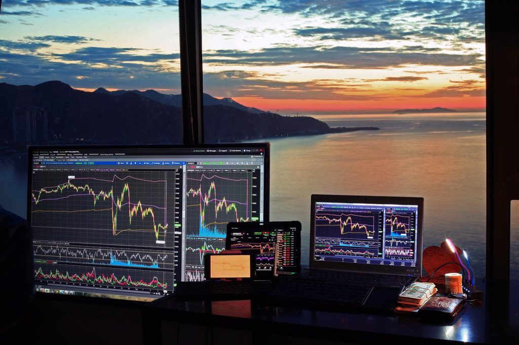 Si tienes poco dinero y quieres invertir en criptomonedas, aquí los consejos del trader   conocido como ¨The Wolf of All Streets¨