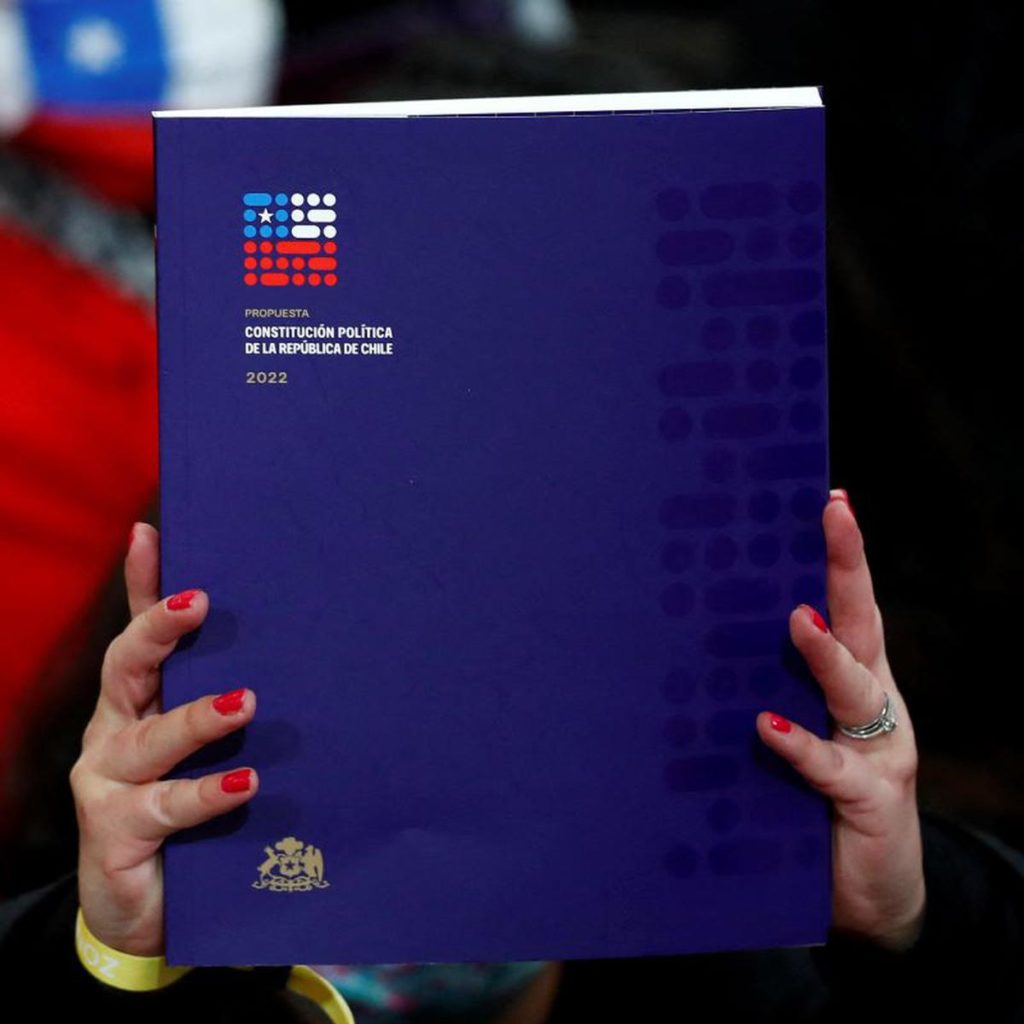 Pasado y Presente de la Nueva Constitución Chilena