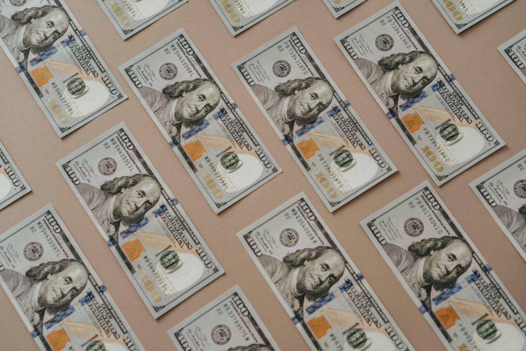 Los hábitos financieros de los ricos para cuidar e incrementar el dinero