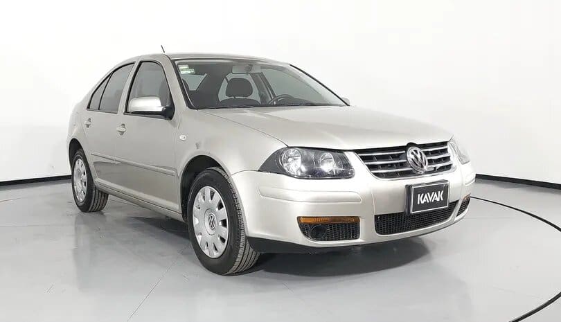 Jetta clásico 2012: una opción asequible y confiable para los conductores mexicanos
