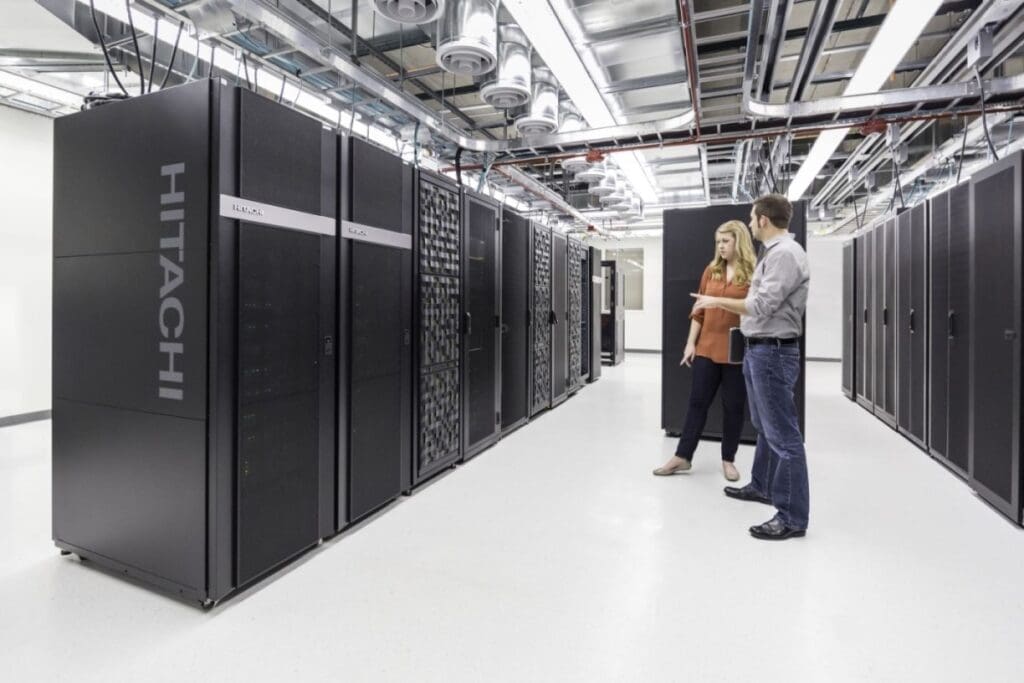 Hitachi Vantara desarrolla soluciones de Nube Híbrida y Datos impulsadas por AMD