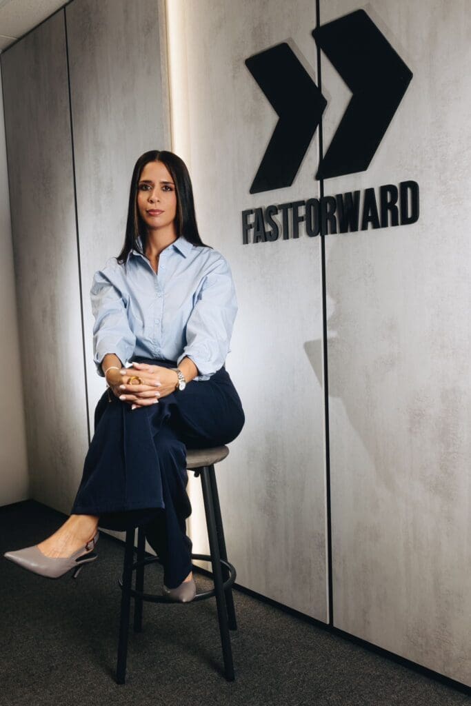 Conoce a la emprendedora que ayuda a los latinos a conquistar el mercado estadounidense